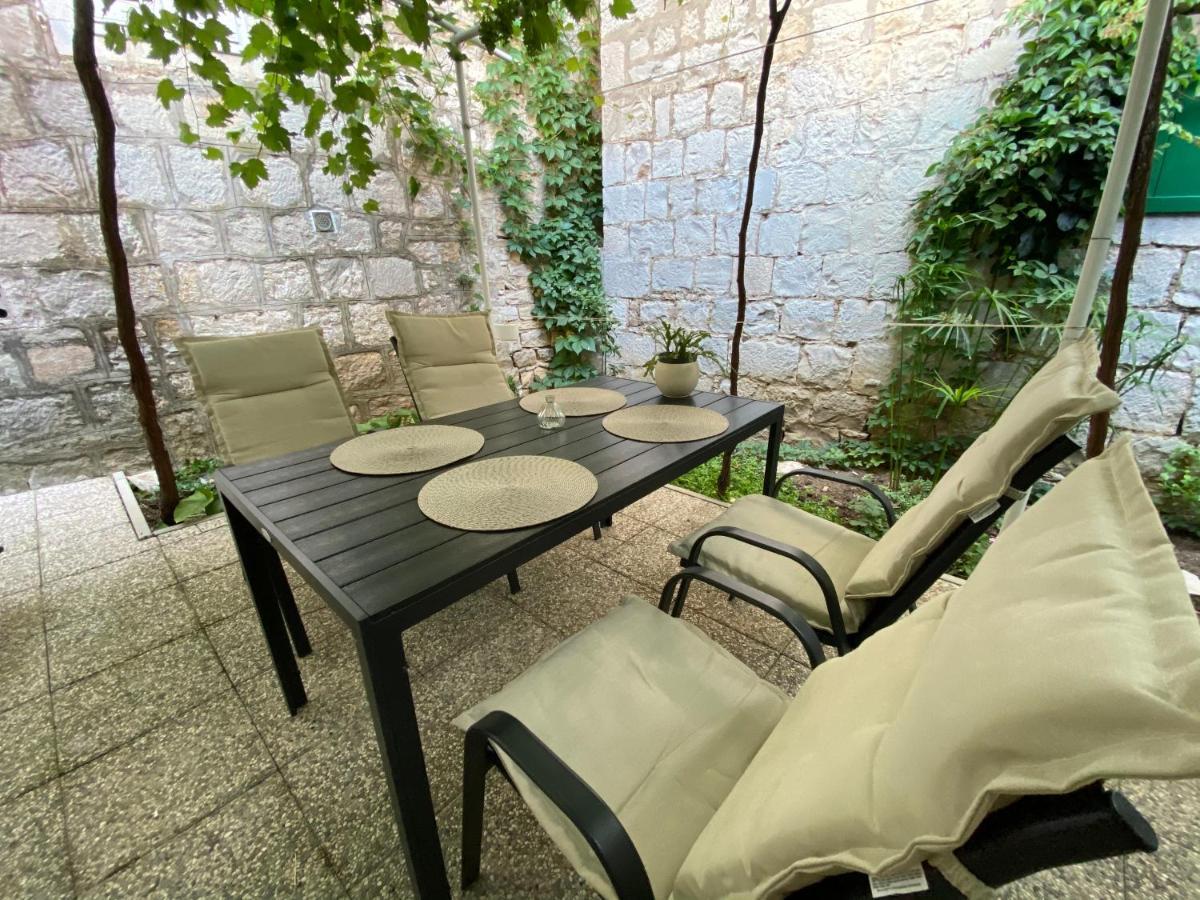 Apartment Stari Dvor Kaštela Εξωτερικό φωτογραφία