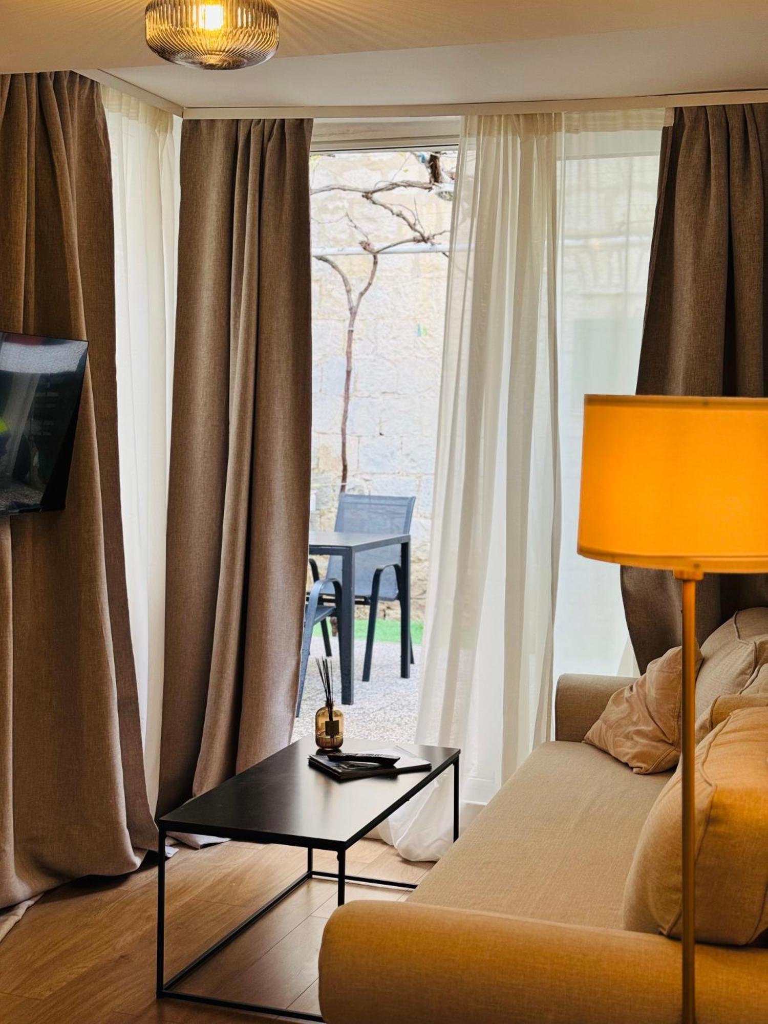 Apartment Stari Dvor Kaštela Εξωτερικό φωτογραφία