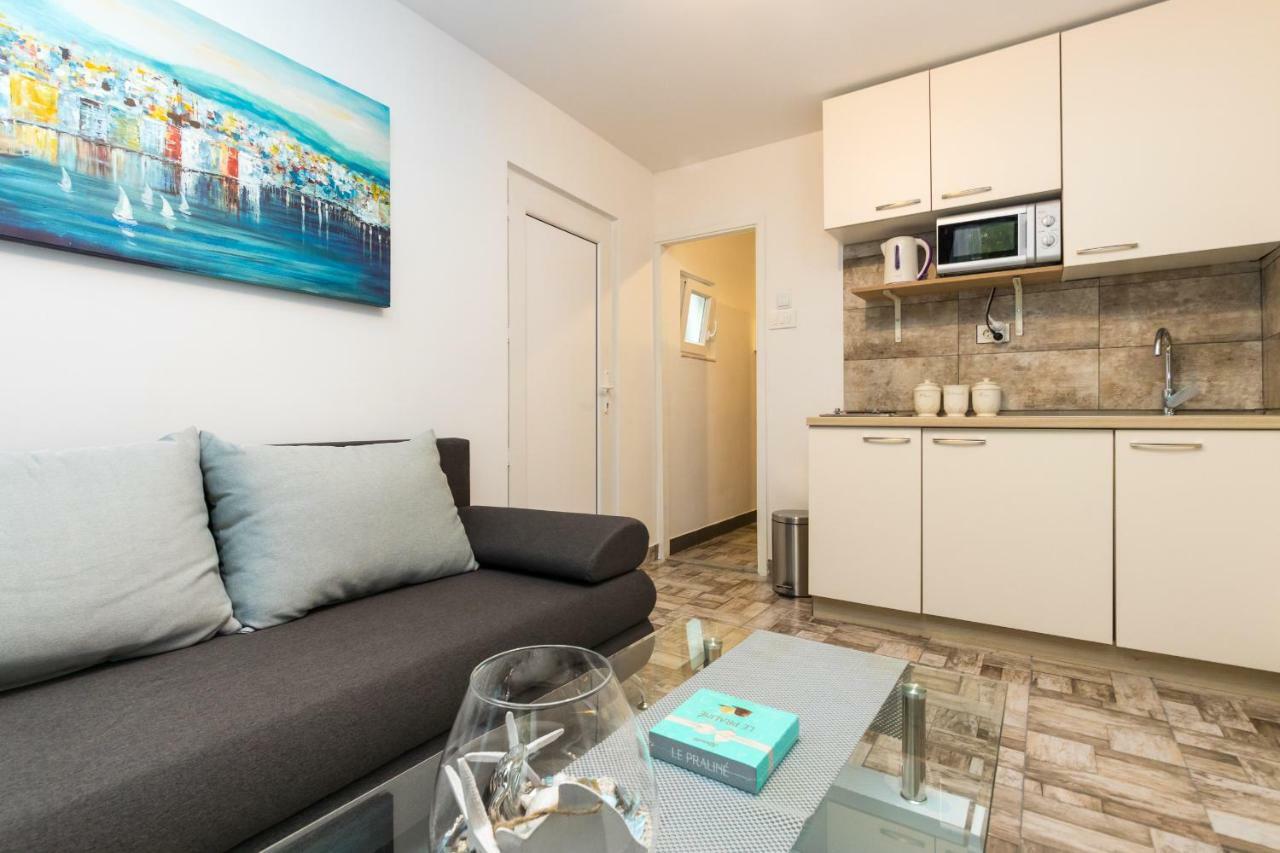 Apartment Stari Dvor Kaštela Εξωτερικό φωτογραφία