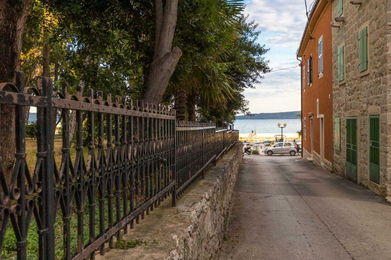 Apartment Stari Dvor Kaštela Εξωτερικό φωτογραφία